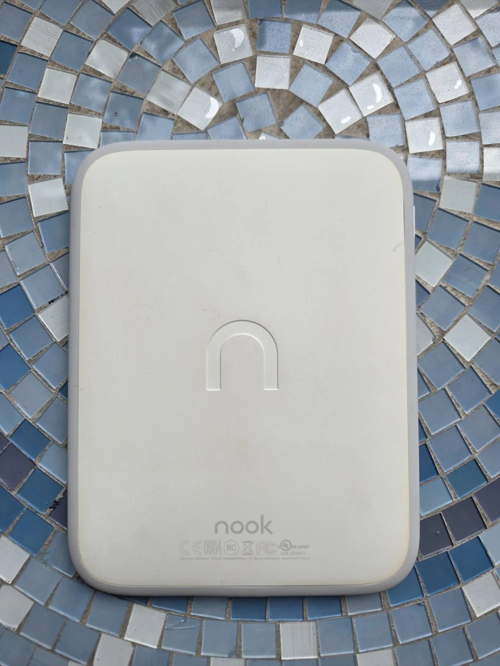 2013 NOOK GlowLight - 6 Inch E-Reader